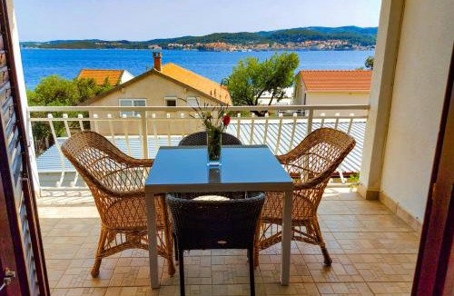 Kuciste Apartment | Apartments Tatjana