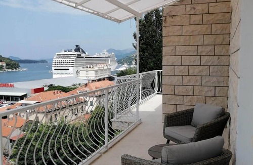 Gruz Apartment | Apartments Tayra - Superior studio apartment with balcony (BR1)