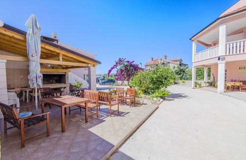 Rogoznica Apartment | Apartments Tiho i Pave (28231-A7) - Rogoznica