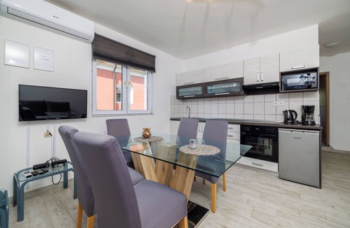 Banjol Apartment | Apartments Toni (65471-A1) - Banjol - island Rab