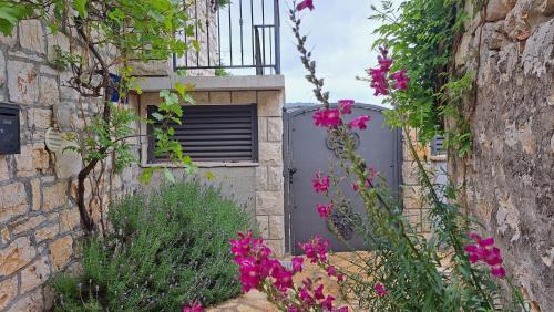 Donje Selo Apartment | Apartments Tomina