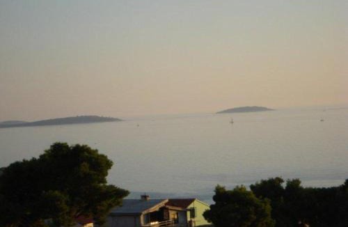 Primosten Burnji Apartment | Apartments Tonći and Iris