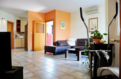 Pucisca Apartment | Apartments Tonka