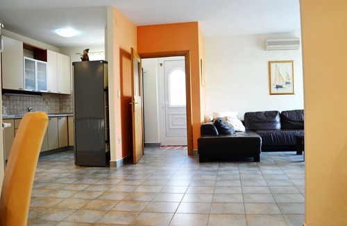 Pucisca Apartment | Apartments Tonka