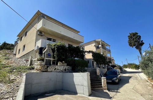 Veli Rat Apartment | Apartments Veli Rat (89391-A1) - Veli Rat (Dugi otok)