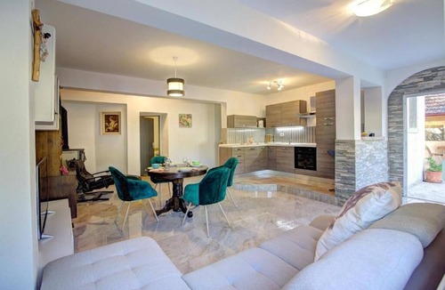 Senj Apartment | Apartments Velebit house (98911-A2) - Biljevine