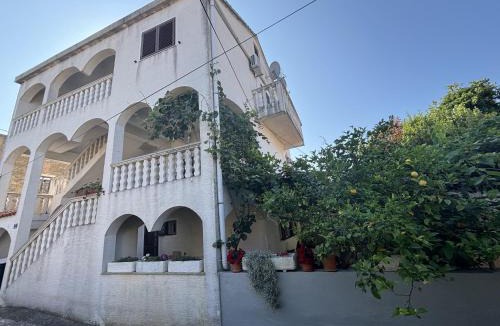 Lukoran House | Apartments Venilia