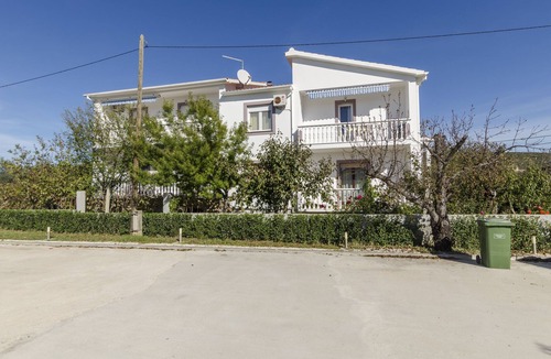 Sukosan Apartment | Apartments Verica (25072-A1) - Sukosan (Zadar)