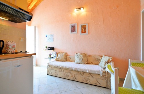 Susica Apartment | Apartments Vesna, (12763), Murter, hr
