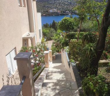 Skrivena Luka Apartment | Apartments Vesna