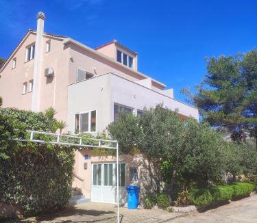 Skrivena Luka Apartment | Apartments Vesna
