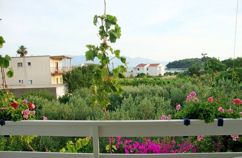 Sucuraj Apartment | Apartments Vice, (11656), Sućuraj, hr
