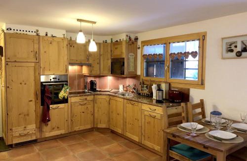 Grimentz Apartment | Apartments Vieux Chalet