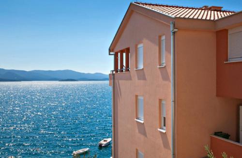 Komarna Apartment | Apartments Villa Dorida
