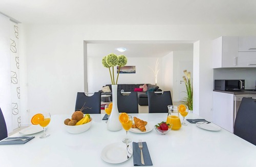 Vir Apartment | Apartments Villa V (32071-A1) - Vir - island Vir
