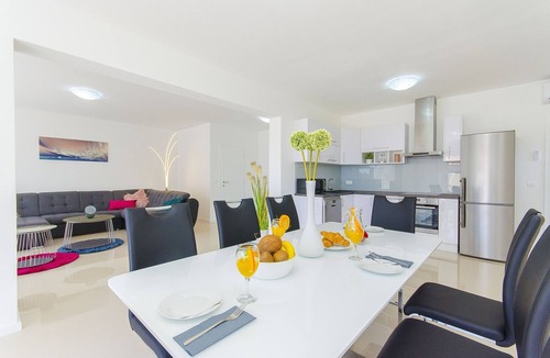 Vir Apartment | Apartments Villa V (32071-A1) - Vir - island Vir