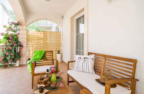 Zvekovica Apartment | Apartments Villa Key - Two Bedroom Apartment with Terrace
