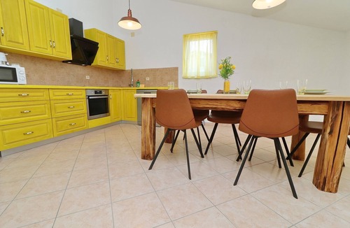 Orebic Apartment | Apartments Villa Michele-Three Bedroom Apartment with Partial Sea View (Grejp)