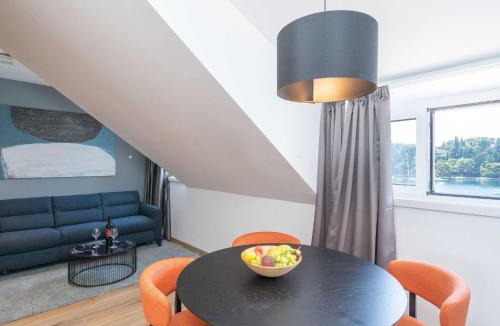 Cavtat Old Town Apartment | Apartments Villa Royale - One Bedroom Apartment with Sea View