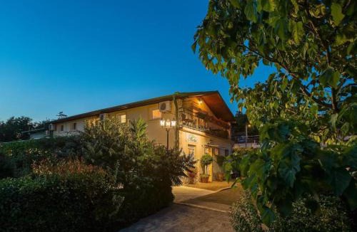 Podhum House | Apartments Villa Roza