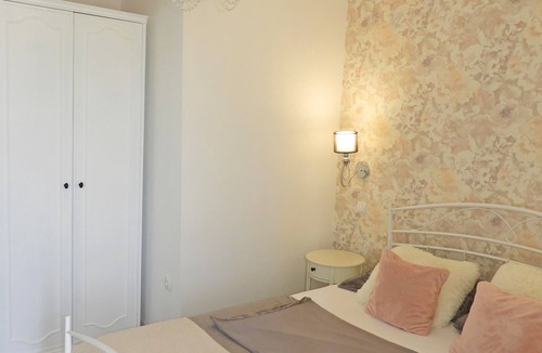 Stomorska Apartment | Apartments Vinka, (15957), Stomorska, Croatia