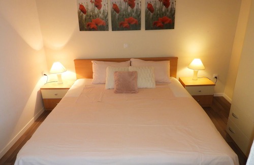 Stomorska Apartment | Apartments Vinka, (15957), Stomorska, Croatia