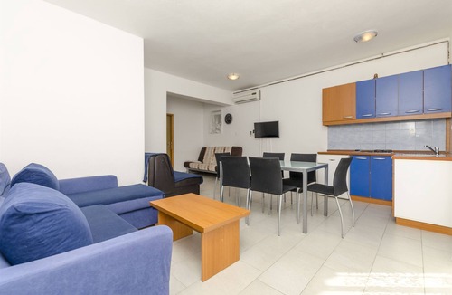Brodarica Apartment | Apartments Vinko (27131-A1) - Brodarica