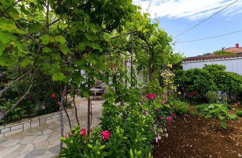 Trogir Apartment | Apartments Vinko (43051-A2) - Trogir