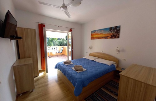 Sobra Apartment | Apartments Vinko Mljet- One-Bedroom Apartment with Terrace (A5)
