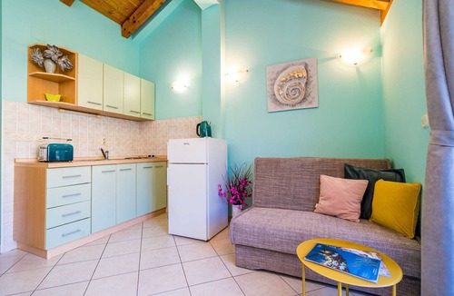 Zaton Apartment | Apartments Vodnica-One Bedroom Apartment with Balcony and Partial Sea View A2