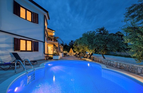 Drenje Apartment | Apartments Wellness (75751-A9) - Ravni