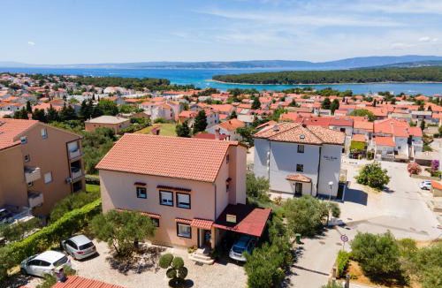 Punat Apartment | Apartments with a swimming pool Punat, Krk - 5378