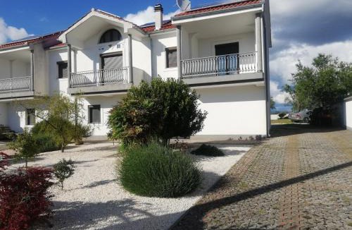 Smrdelje Apartment | Apartments with parking space Smrdelje, Krka - 23078