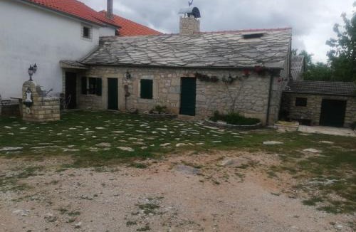Smrdelje Apartment | Apartments with parking space Smrdelje, Krka - 23078