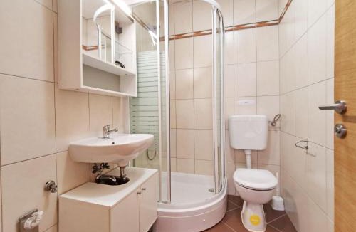 Cizici Apartment | Apartments with parking space Cizici, Krk - 22046