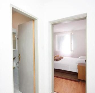 Susica Apartment | Apartments with parking space Murter - 5084