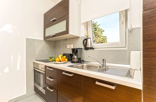 Novalja Apartment | Apartments with Pool and Balcony
