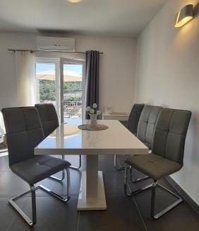 Stomorska Apartment | Apartments with sea view