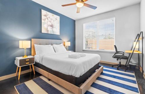 Uptown Apartment | Apartmint at Bell Katy Trail - Dallas