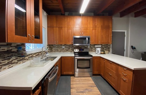 Tahoe Valley House | Apex Inn