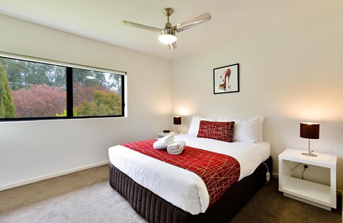 Wangaratta Apartment | Apex Park Holiday Apartments