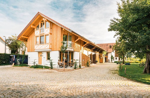 Graefenberg House | Apfelblüte - Genusshof Pingold