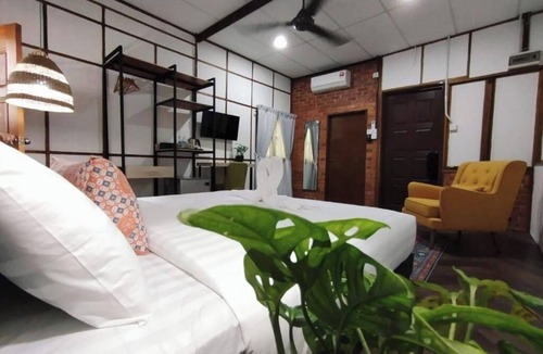 Kuala Teriang Resort | Api-Api Eco Resort