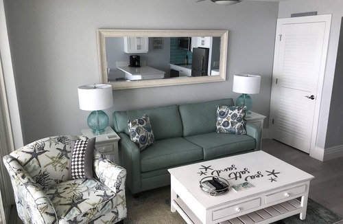 Marco Island Condo | Apollo 9th floor private beachfront balcony *Majestic Views*