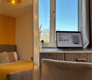 Coventry Apartment | Apollo Apartment