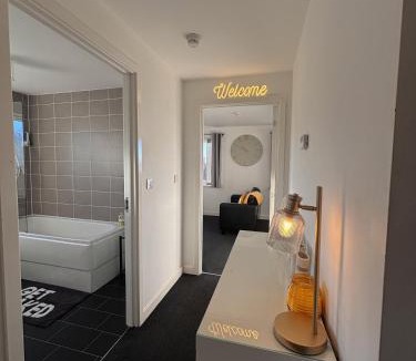 Coventry Apartment | Apollo Apartment