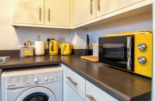 Coventry Apartment | Apollo Apartment