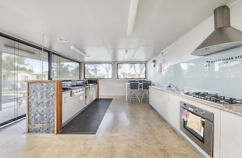 Apollo Bay Cabin | Apollo Bay Holiday Park