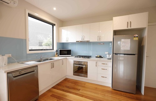 Marengo Apartment | Apollo Bay Seal Apartments