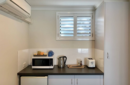 Apollo Bay Hotel | Apollo Bay Waterfront Motor Inn